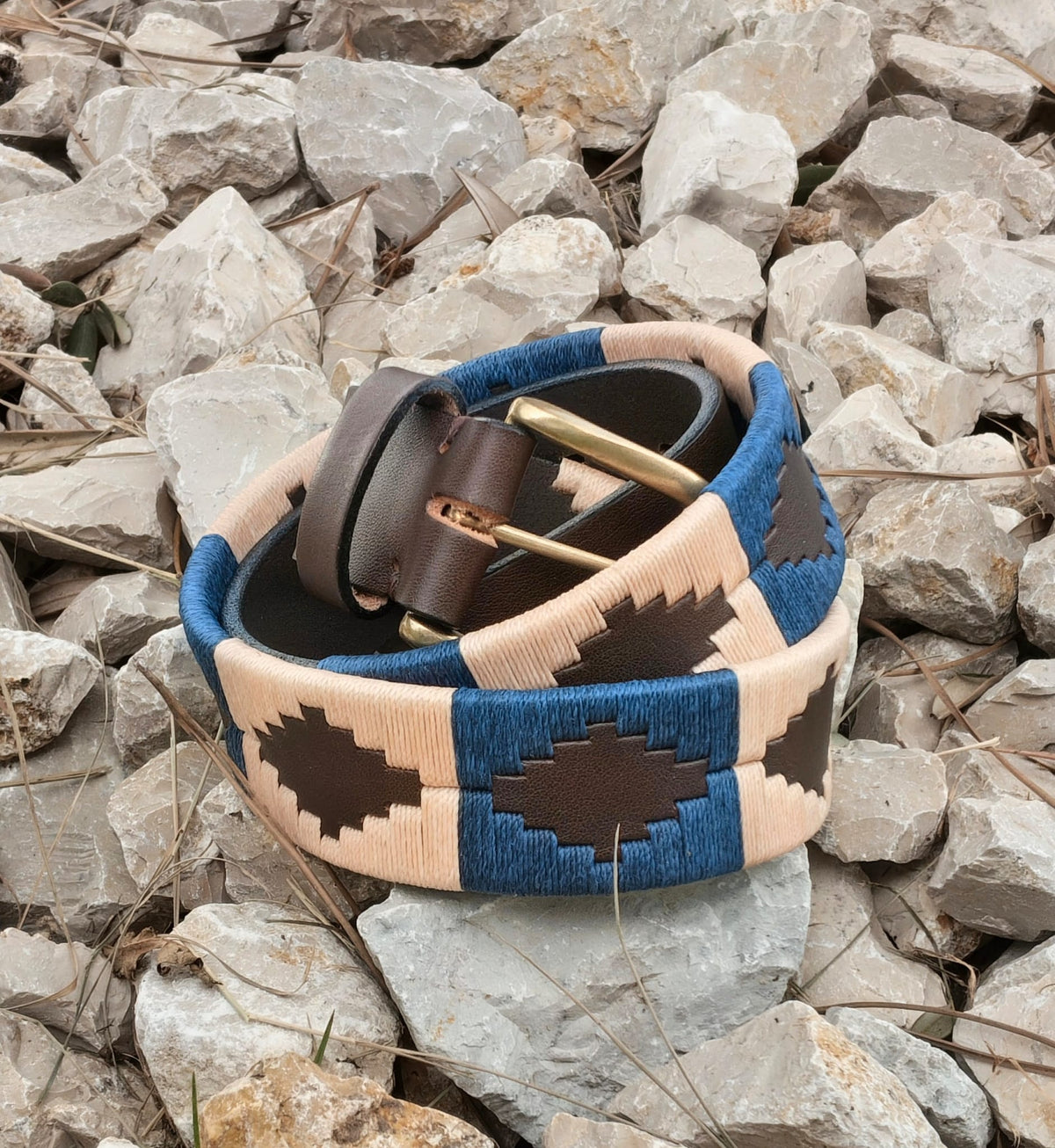 Ceinture de polo en cuir brodée Yacanto, chocolat et bleu indigo